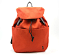 #背包礼物#深泽直人联合意大利品牌NAVA设计的双肩后背包,所采用的材质为用于意大利高档家私的布料材质-由非常著名的PLASTITEX公司所研制开发出的新品。（类似麻，但柔软并且让人感觉温暖的优良材质）。
橙色和黑色可选

RMB:2350