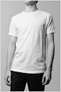创意男性模特白色T恤样机