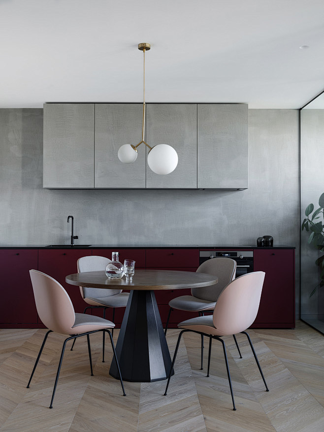 Puce apartment : Thi...