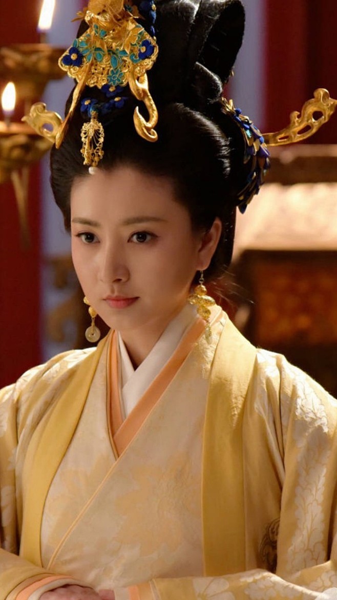 思美人南后斓曦