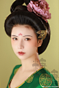 汉服发型教程超话汉服造型超话
【糖糖古风妆造】

倩得薰风染绿衣。国香收不起，透冰肌。

出镜：@東东__dr
妆摄后期：@微凉睡不醒是糖糖 ...展开全文c