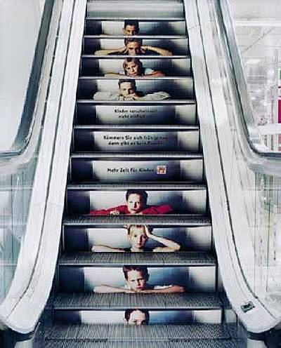 电梯广告户外广告设计