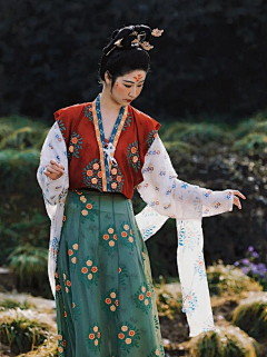 渣天真采集到服设