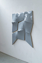 Jan Maarten Voskuil, improved dynamic monochrome, (shine on grey) 135 x 135 x 16 cm, 2k spray, paint on linen, 2015