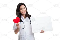 年轻的亚洲女医生，红心和空白的迹象。