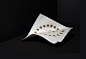 BETHGE – Fly me to the Moon : New month, new moon is the story here. The dynamic and the design changes every month until the moon has completed a whole 360 at the end of the year. The calendar is printed on twelve different fine papers by Fedrigoni, usin