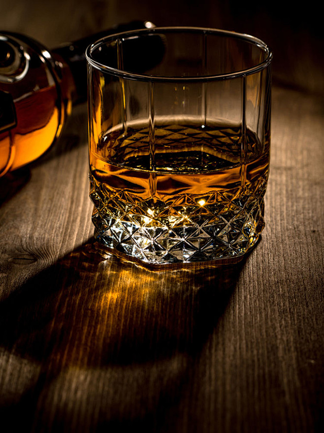 高档威士忌酒水高清摄影图片 - 素材中国...