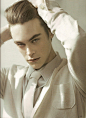 Jonas Kesseler
#男模# #男神# #摄影# #模特# #美男# #时尚# #时装# #街拍##写真# #素材# #绘画# #欧美# #英伦# #好莱坞# #英伦范# #经典#