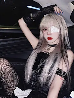 blackpink lisa同款发色假发长卷发女奶奶灰漫画刘海长发型假发套-淘宝网