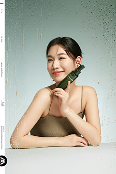 花-橘子采集到模特-拿产品