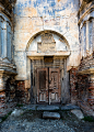 没有入口 - 被遗弃的亚美尼亚教堂入口，Surb Nshan