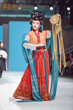 DONGXIAQQ采集到MOO 古风