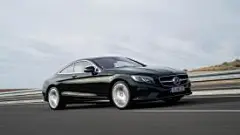 2015款奔驰 S-Class轿车桌面壁纸