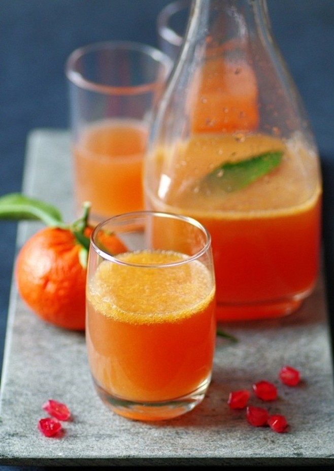 ❀【自制橘子汁】---⑴材料：橘子、冰糖...