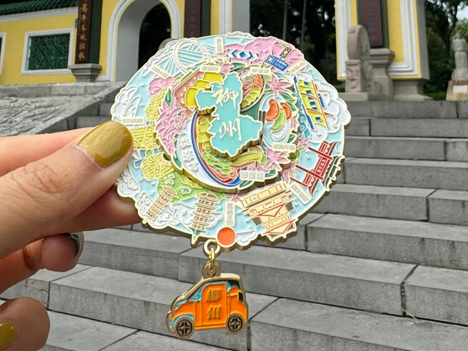 旋转许愿冰箱贴丨在柳州吃什么玩什么问她 ...