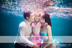 光和氧气时尚儿童摄影采集到水中童话