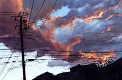 【电线】无机物之美·电线杆特辑【混凝土】 : 电线杆是为了将电线、电缆布满各处而架设的灰色柱子。走在街上，电线杆随处可见，可人们往往容易忽视它们的存在。不过，只要抬头望一望，就会被电线杆的功能之美·无机物之美所吸引。
下面为大家送上含有电线杆元素的风景插画，快来欣赏其中的美吧。