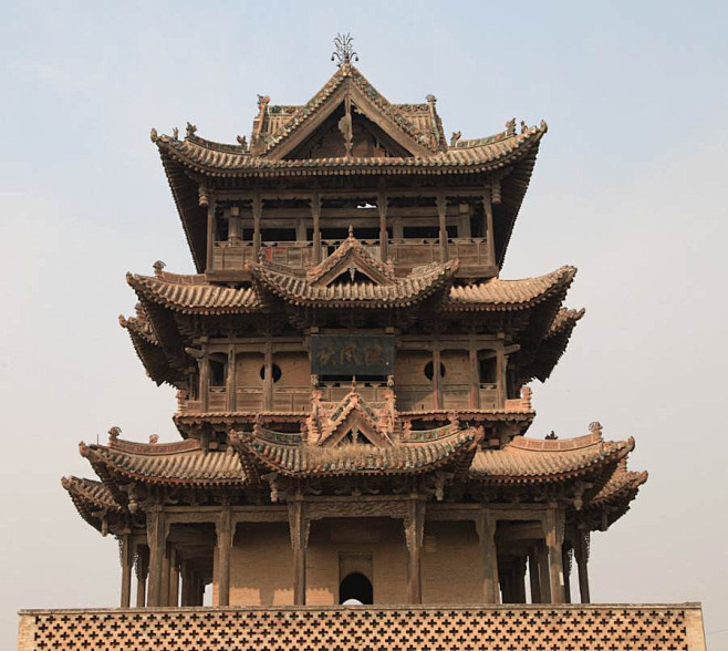 后土祠：是中国民间广泛信仰的神祗，总司土地之神。后土祠位于山西省万荣县西南40公里处黄河岸边庙前村北，是中华神州大地上最古老的祭祀后土（地母 ...