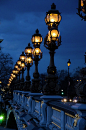 Pont Alexandre III, Paris
夜幕巴黎