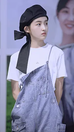 #明星壁纸#张子枫