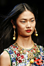 Dolce & Gabbana Spring 2018 Ready-to-Wear  Fashion Show Details : See detail photos for Dolce & Gabbana Spring 2018 Ready-to-Wear  collection.