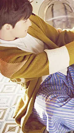 #杨洋##杨洋三生三世十里桃花##杨洋一武绎林动#  又可以换手机壁纸了，杨总这盛世美颜，怎么看都好看@杨洋icon ​​​​