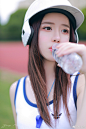 雨后的阳光更加耀眼，在惬意的午后追赶那清凉的夏天。

出镜：@i_am_lya
