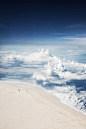 I Imagined What Happened If We Could Swim In The Clouds… : Sea of clouds is what we call an overcast layer of clouds seen from above…but what if we could really swim in the clouds?
I like to take the window seat every time I travel on a plane. I’m always 