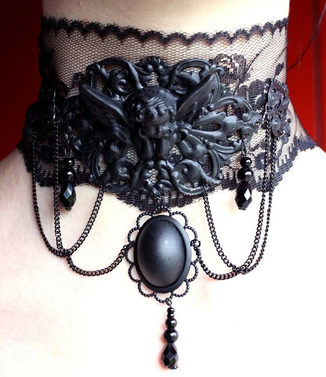 cherub_neck_corset_b...