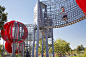 珀斯体育场公园及雪佛龙公园 Stadium Park & Chevron Parkland / HASSELL :   HASSELL: 体育场公园位于西澳大利亚珀斯波斯伍德半岛，新近落成的Optus珀斯体育场便坐落于此。由HASSELL设计、占地41公顷的公园为这一世界级的体育娱乐场馆创造了美不胜收的公共空间，同时也为珀斯当地社区和游客全年无休地提供了一系列令人印象...