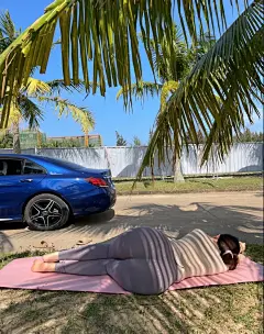 光善良没用，你得优秀。#瑜伽裤 #梨形身材 #美女 - 抖音