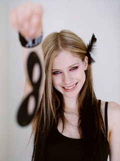 你长得真提神采集到Avril Lavigne