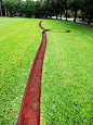 michael heizer / isolated mass-circumflex 2, menil collection, houston