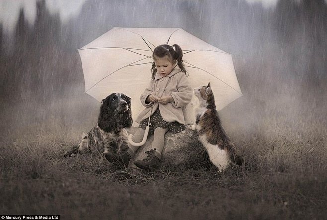 摄影师Elena Shumilova捕捉...