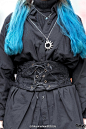 Pororo和Aekyung，19岁，学生，搭配：Blue Hair, Kanji-print NIIMI, Never Mind the XU & DVMVGE 