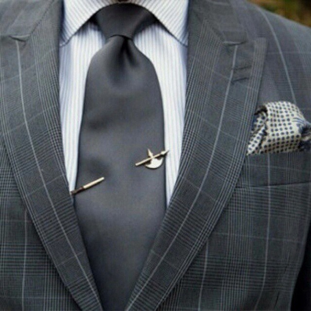 hicock axe tie pin.....