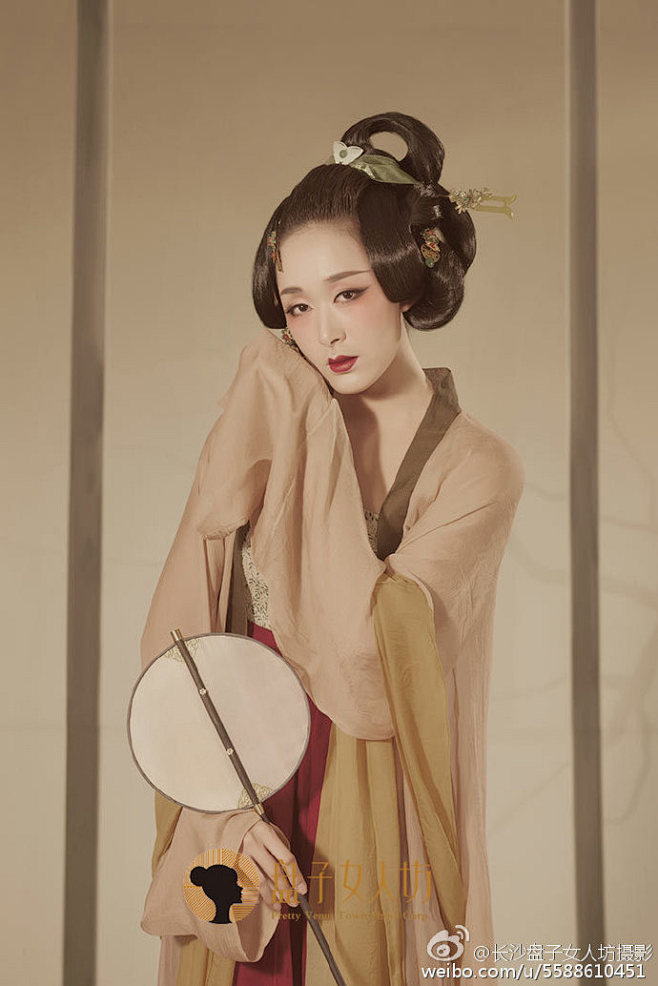 古装写真盘子五月放价风暴来袭让你冰凉一夏