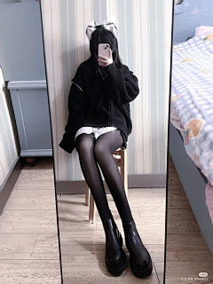 杏红丶采集到袜子