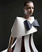 环保服装 新款创意理念 奇特造型的服装 纸质服装设计图片 用纸做的衣服