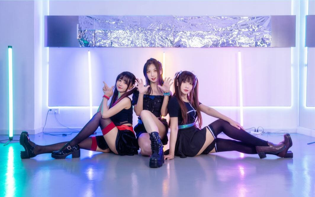 【舞蹈/4K/在线/B站】吖静sizu222【189V-24.3GB】-幻想写真