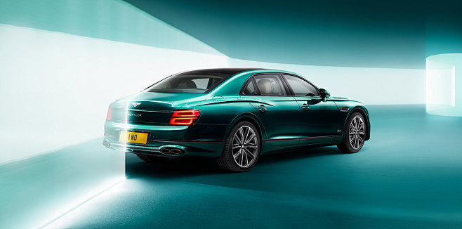 BENTLEY FLYING SPUR ...