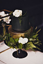 婚礼蛋糕。来自：婚礼时光——关注婚礼的一切，分享最美好的时光。#蛋糕#