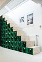 Stairway Made From Milk Crates    We have lots of milk crates around town...I'm sure I could find something to use them for!!!    #greendorm: 