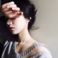 扒图别忘要点赞噢。各类女头，韩国，欧美，黑白，空气刘海，可爱，伤感，闺蜜，小清新，唯美，短发，帅气，原宿风，森系，背影，长发，复古，搞怪，卡通，壁纸，情侣。