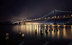 海上大桥的夜景海报背景高清素材 夜景 大桥 海上 海报 背景 平面广告 设计图片 免费下载