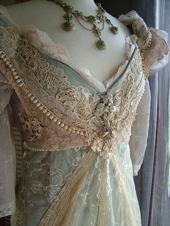 Vintage pastel and l...
