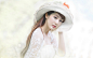 白色礼服的亚洲女孩，帽子 壁纸 - 2560x1600