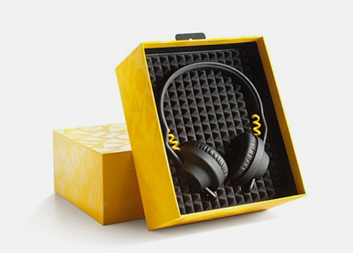 耳机包装  平面设计  包装盒  电子产...