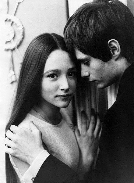 奥丽维娅·赫西 Olivia Husse...