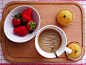百里香柠檬马芬+巧克力奶+草莓